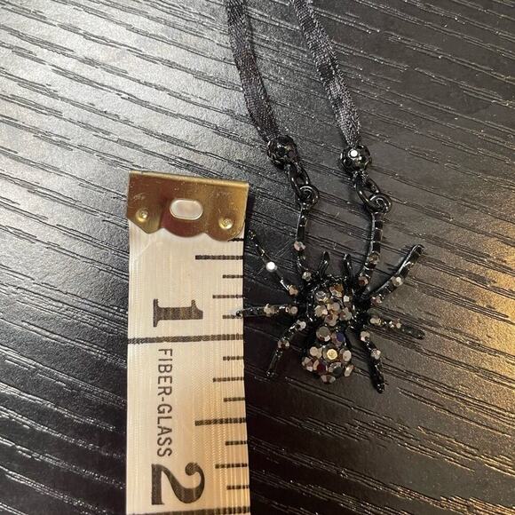Handmade whimsygoth tarantula spider pendant necklace - Picture 4 of 5